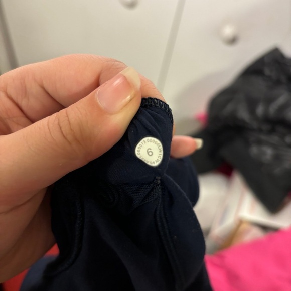 Lululemon Size‎ 6 Navy Align Tank Top - Picture 6 of 8